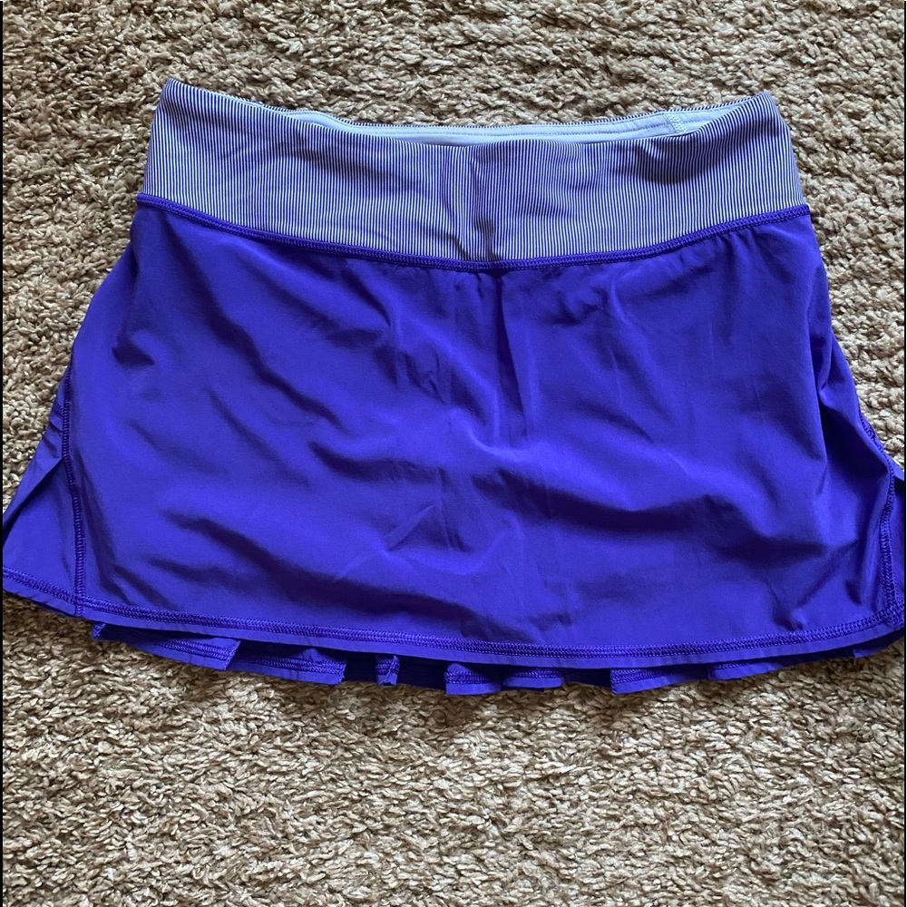 Lululemon Set The Pace purple Skort Skirt size 4.